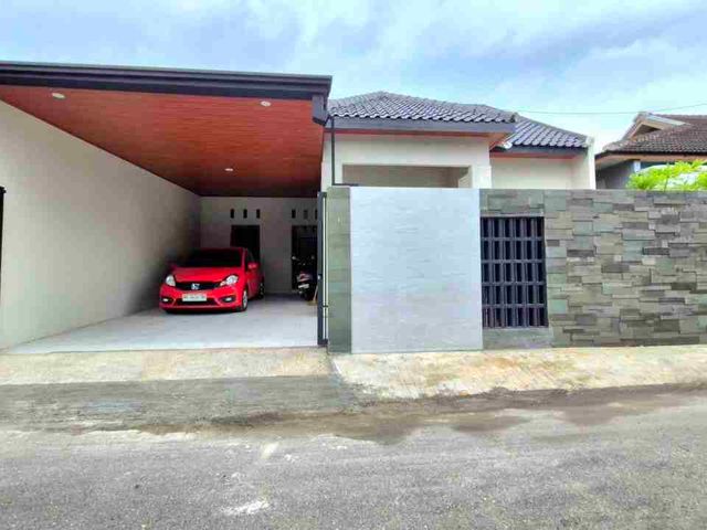 Rumah baru dijual dekat Manahan Solo