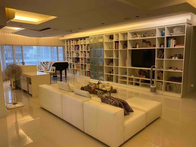 Luxury 3 Bedroom at Ayala Twin Towers | 271 sqm | ₱78M