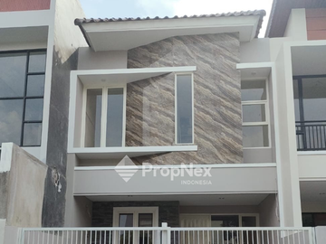 Rumah di Pantai Mentari Cluster Pasific