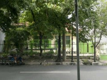 Dijual Rumah Strategis di Jalan Jaksa Agung Suprapto Dekat ke Jalan Ambengan