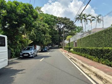 FOR SALE: ₱107.5M Corner Residential Lot – New Manila, Quezon City