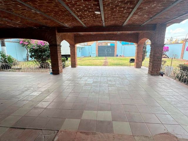 place photo 23