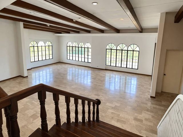 Affordable 6 Bedroom Bungalow House for Sale in Isidora Hills Quezon City, 414 sqm Lot Near Commercial Areas