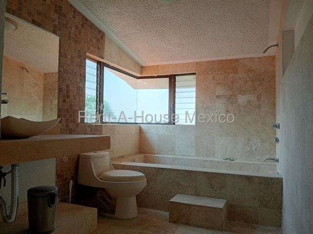 place photo 24
