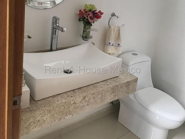 place photo 24