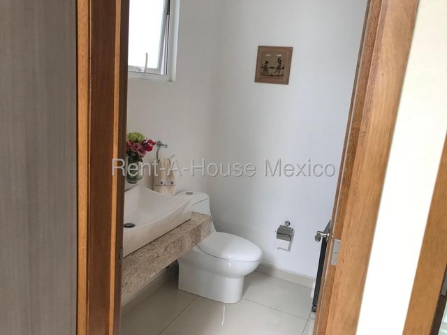 place photo 23