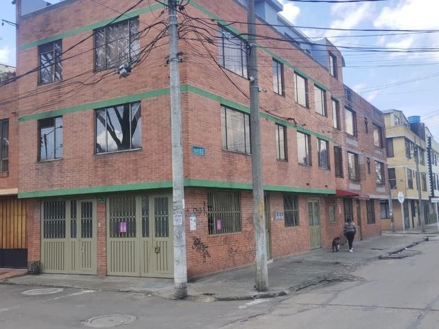 OPORTUNIDAD! CASA ESQUINERA EN VENTA EN FONTIBÓN. BOGOTÁ D.C.