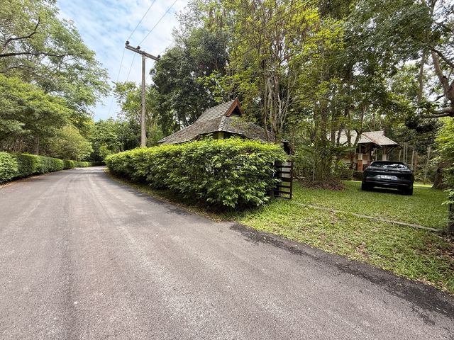 place photo 51