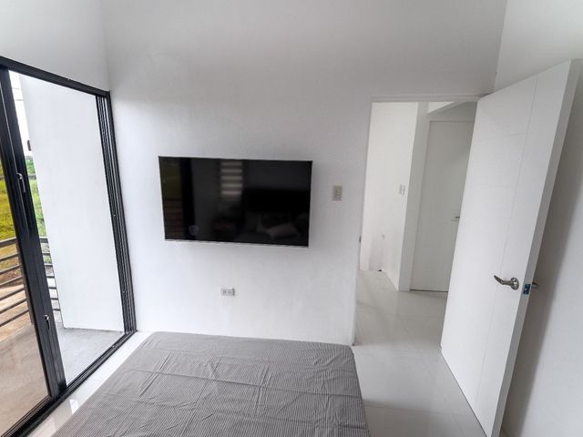 place photo 90