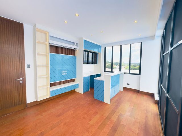 place photo 60