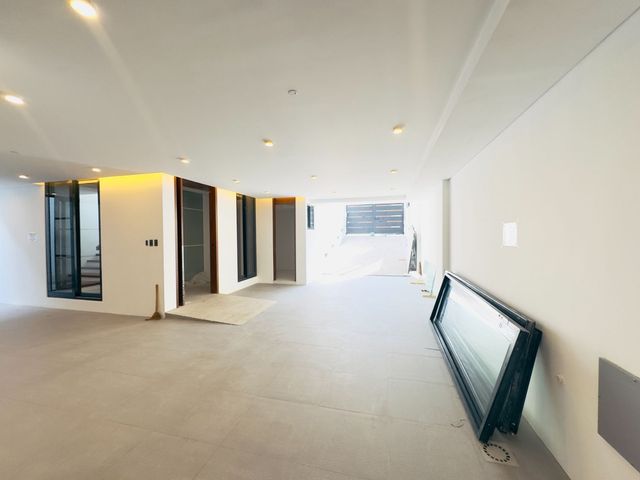 place photo 73