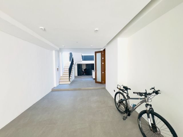 place photo 74