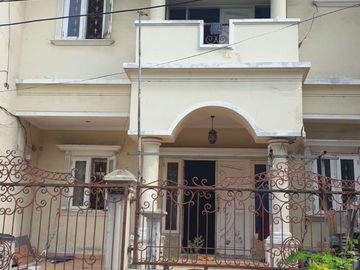 RUMAH TUA DI MUARA KARANG
