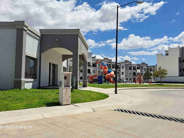 place photo 17