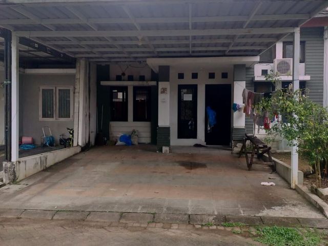 Rumah Jual Kompleks Permata Mutiara