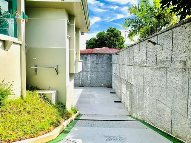 place photo 52