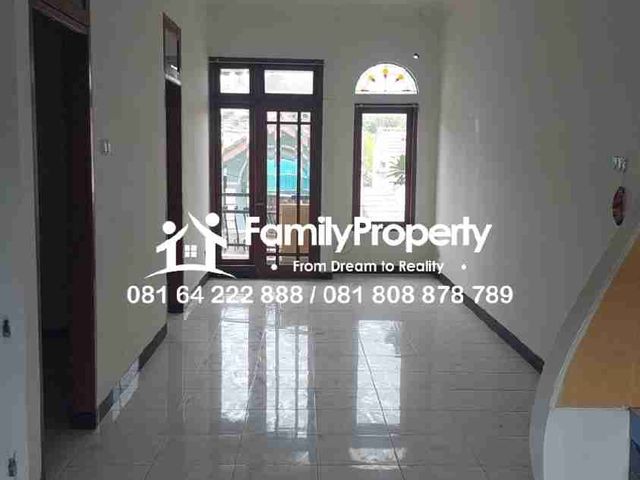 Dijual Rumah 2 lantai di Bukit Sari Semarang