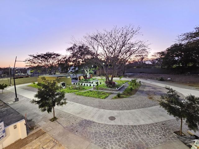 place photo 18