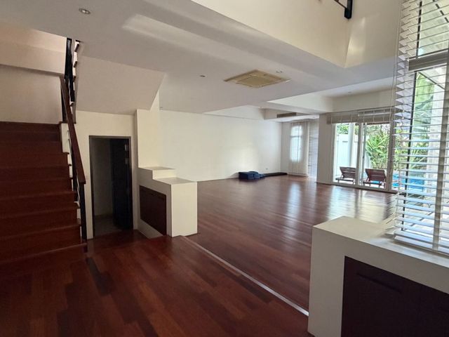 place photo 95