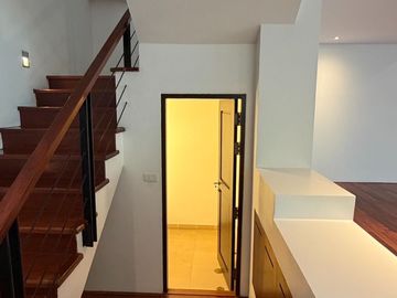 place photo 93