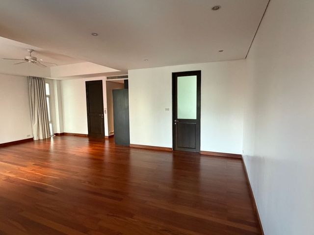 place photo 63