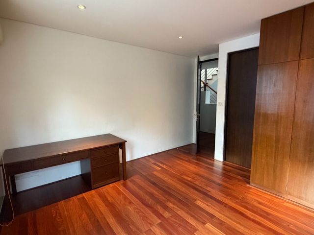 place photo 60
