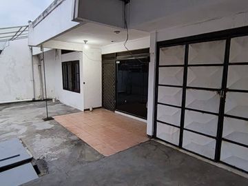 HUNIAN STRATEGIS Hitung Tanah di Tengah Kota Surabaya