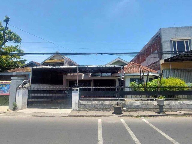 Rumah Nol Jalan Raya Jambangan