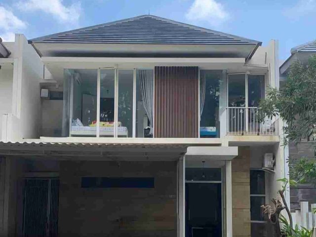 DIJUAL RUMAH WISATA BUKIT MAS MODERN 2 LANTAI