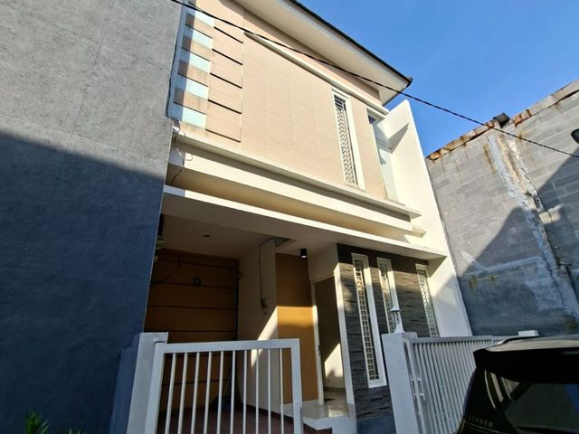DIJUAL RUMAH SURABAYA BARAT