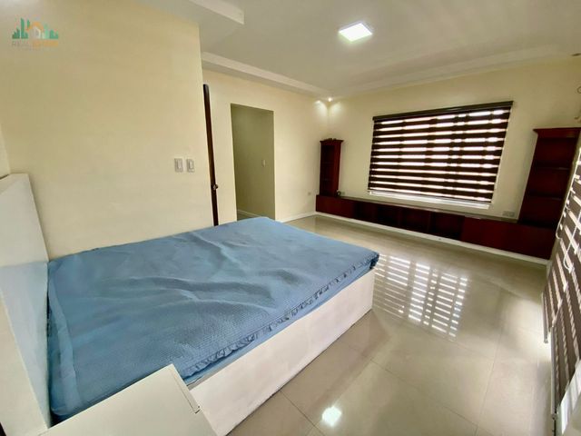 place photo 52