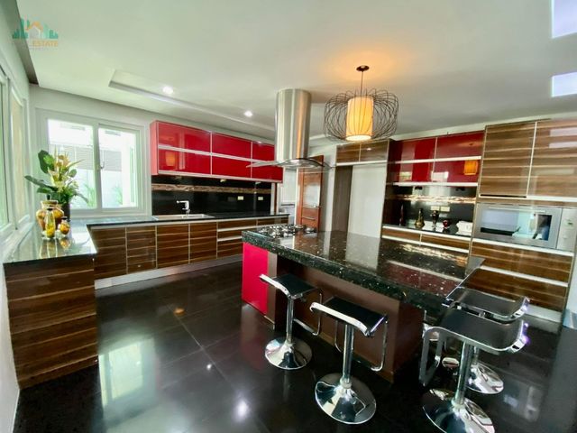 place photo 48