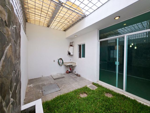 place photo 33