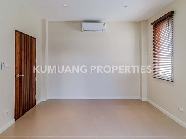 place photo 51