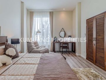 place photo 69