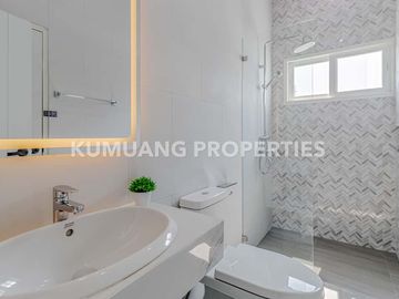 place photo 95