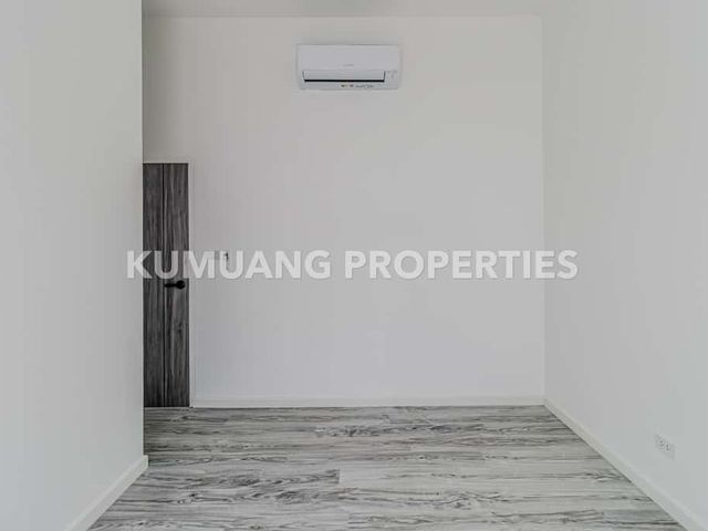 place photo 97