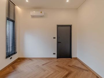 place photo 58