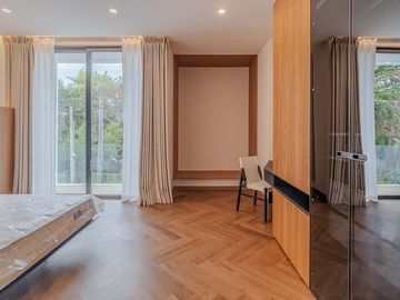 place photo 67