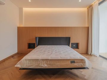 place photo 68