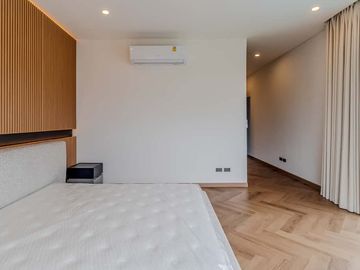 place photo 76