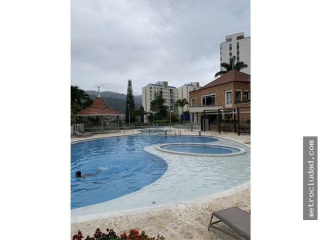 SE ARRIENDA APARTAMENTO TAJAMAR 3 ALCOBAS