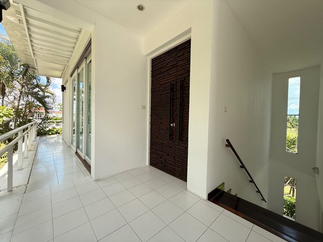 place photo 48