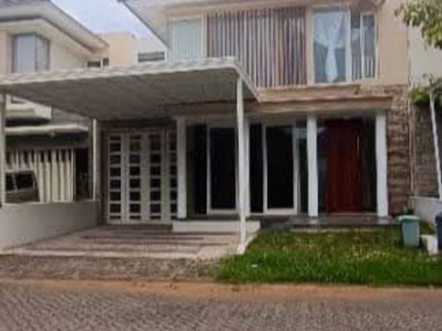 SEWAKAN / JUAL RUMAH GREENLAKE CITRALAND SURABAYA
