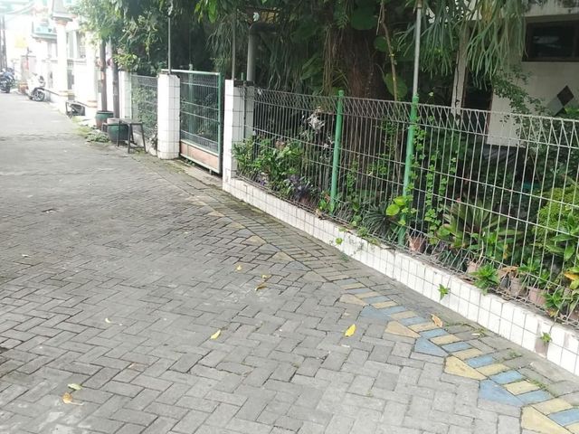 Murah Rumah hitung tanah di Tambaksari Surabaya