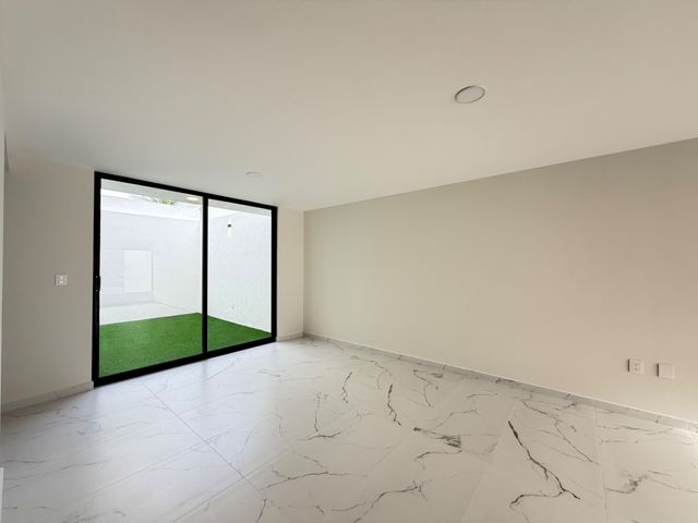 place photo 39