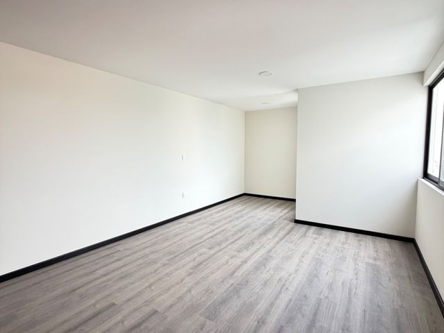 place photo 52