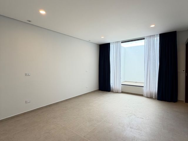 place photo 70