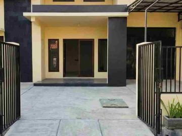 Rumah lebar disewakan