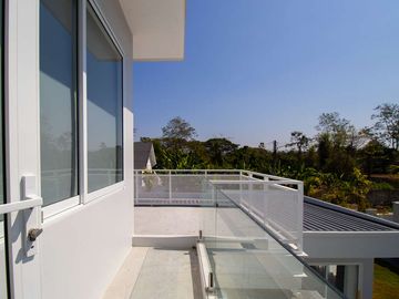 place photo 80